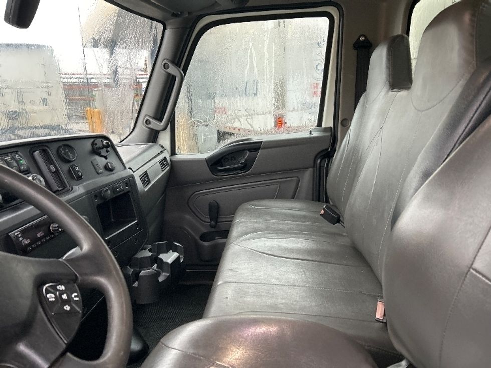 Medium Duty Box Truck-Light and Medium Duty Trucks-International-2021-MV607-Auburn-MA-313,901\n\t\tmiles-$ 27,250 - Image 17