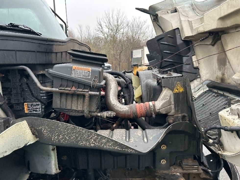 Medium Duty Box Truck-Light and Medium Duty Trucks-International-2021-MV607-Auburn-MA-313,901\n\t\tmiles-$ 27,250 - Image 23