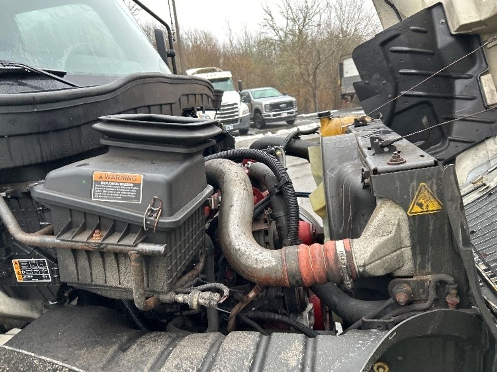 Medium Duty Box Truck-Light and Medium Duty Trucks-International-2021-MV607-Auburn-MA-313,901\n\t\tmiles-$ 27,250 - Image 24