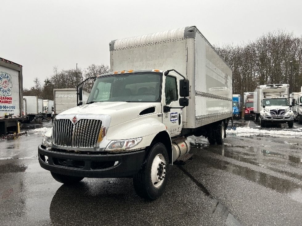 Medium Duty Box Truck-Light and Medium Duty Trucks-International-2021-MV607-Auburn-MA-313,901\n\t\tmiles-$ 27,250 - Image 3