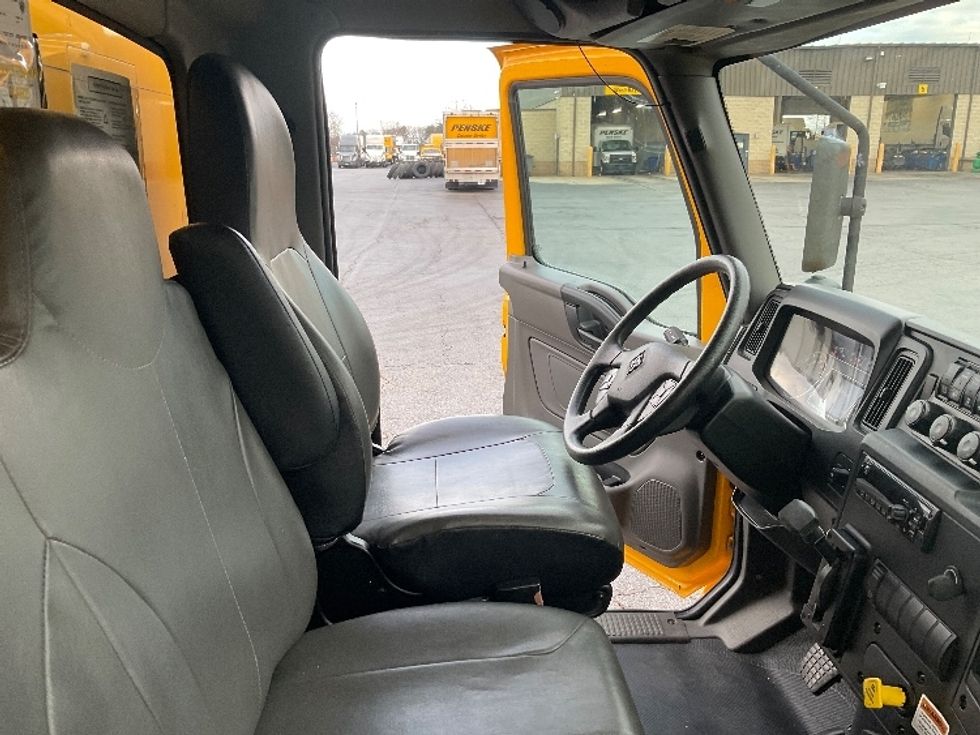 Medium Duty Box Truck-Light and Medium Duty Trucks-International-2021-MV607-Augusta-GA-199,166\n\t\tmiles-$ 43,500 - Image 22