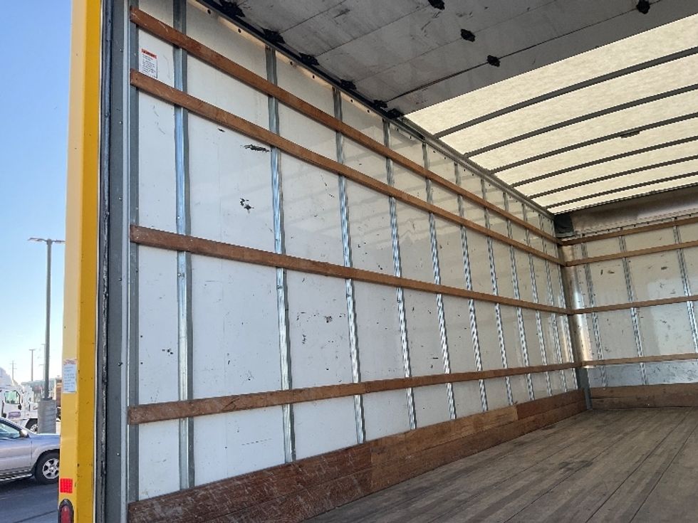 Medium Duty Box Truck-Light and Medium Duty Trucks-International-2021-MV607-Aurora-CO-165,097\n\t\tmiles-$ 41,000 - Image 11