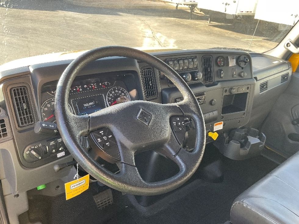 Medium Duty Box Truck-Light and Medium Duty Trucks-International-2021-MV607-Aurora-CO-165,097\n\t\tmiles-$ 41,000 - Image 17