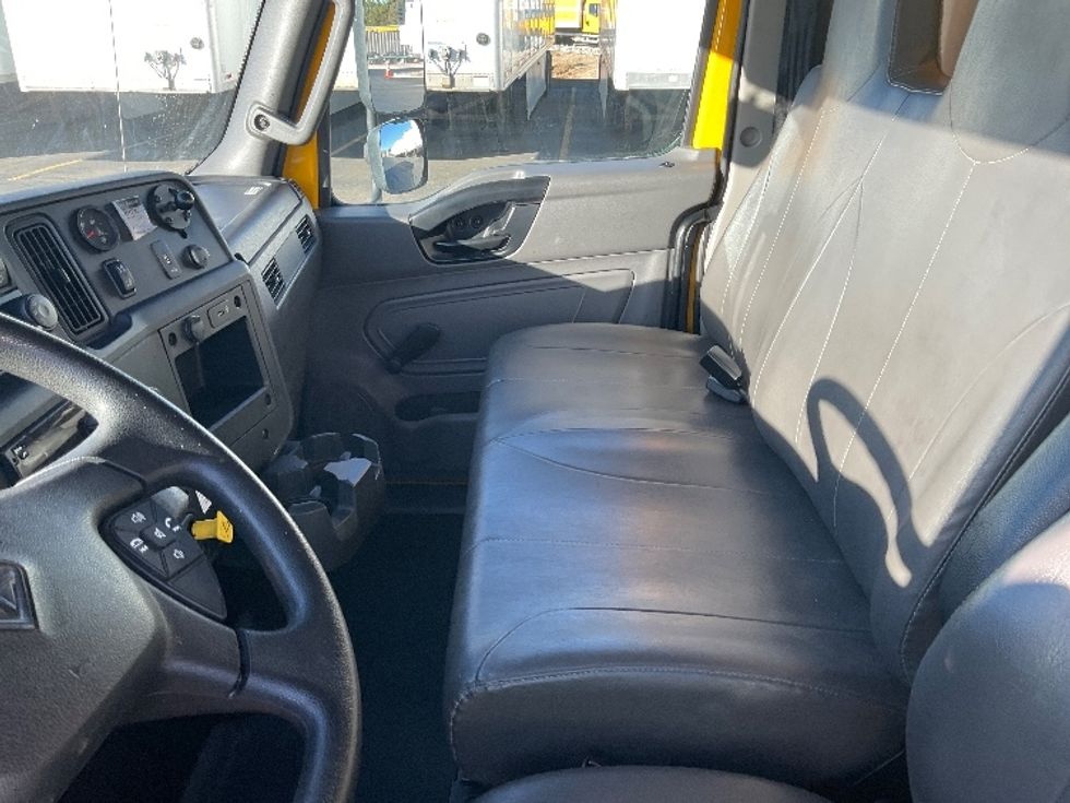 Medium Duty Box Truck-Light and Medium Duty Trucks-International-2021-MV607-Aurora-CO-165,097\n\t\tmiles-$ 41,000 - Image 19