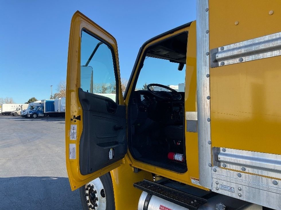 Medium Duty Box Truck-Light and Medium Duty Trucks-International-2021-MV607-Aurora-CO-175,926\n\t\tmiles-$ 45,750 - Image 15