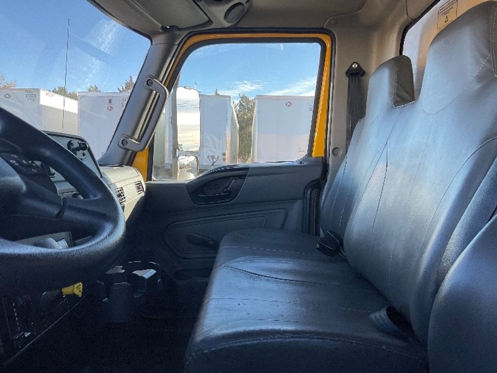 Medium Duty Box Truck-Light and Medium Duty Trucks-International-2021-MV607-Aurora-CO-175,926\n\t\tmiles-$ 45,750 - Image 18