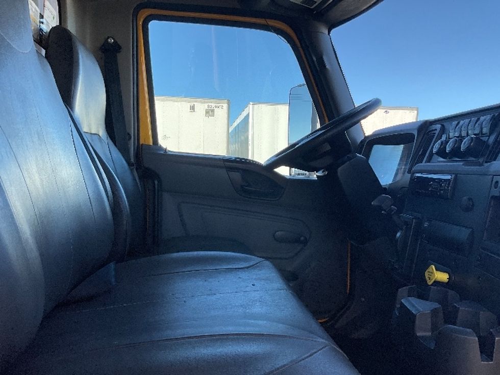 Medium Duty Box Truck-Light and Medium Duty Trucks-International-2021-MV607-Aurora-CO-175,926\n\t\tmiles-$ 45,750 - Image 21