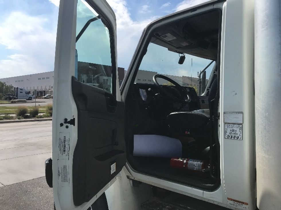 Medium Duty Box Truck-Light and Medium Duty Trucks-International-2021-MV607-Aurora-CO-194,677\n\t\tmiles-$ 60,000 - Image 20