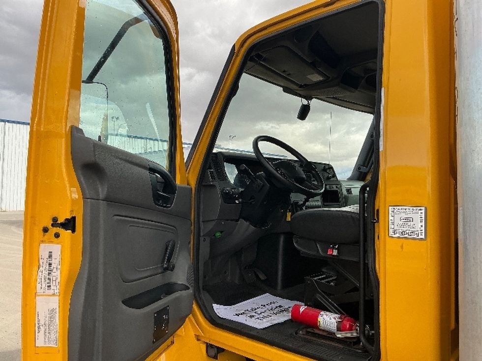 Medium Duty Box Truck-Light and Medium Duty Trucks-International-2021-MV607-Aurora-CO-220,474\n\t\tmiles-$ 39,250 - Image 15