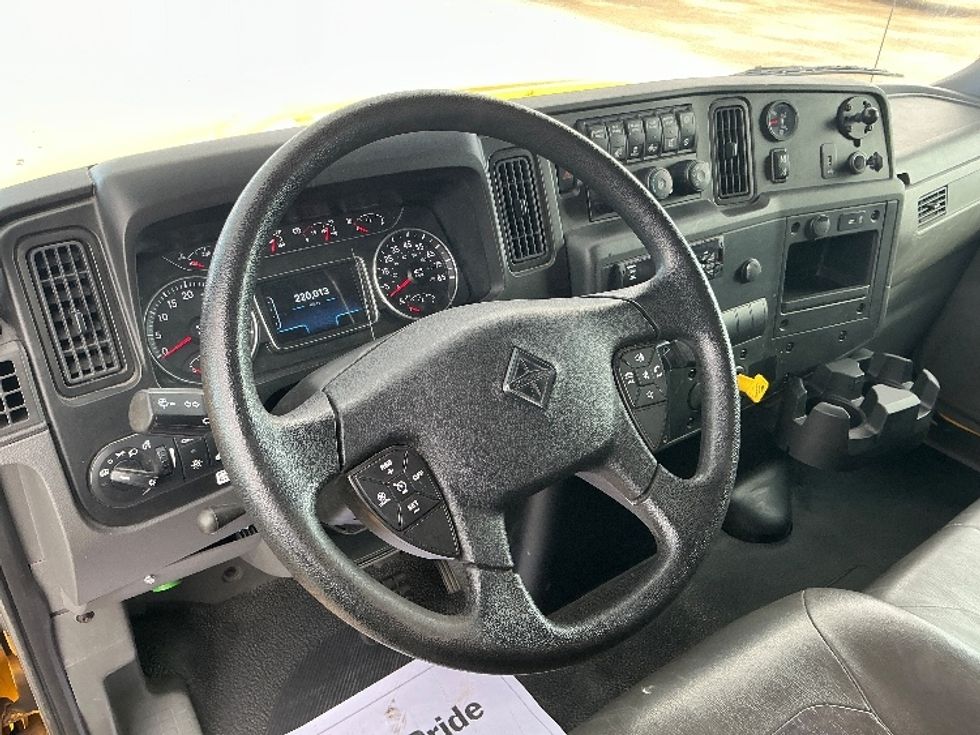 Medium Duty Box Truck-Light and Medium Duty Trucks-International-2021-MV607-Aurora-CO-220,474\n\t\tmiles-$ 39,250 - Image 16