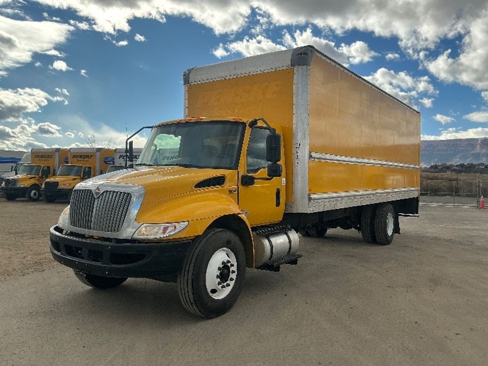 Medium Duty Box Truck-Light and Medium Duty Trucks-International-2021-MV607-Aurora-CO-220,474\n\t\tmiles-$ 39,250 - Image 4