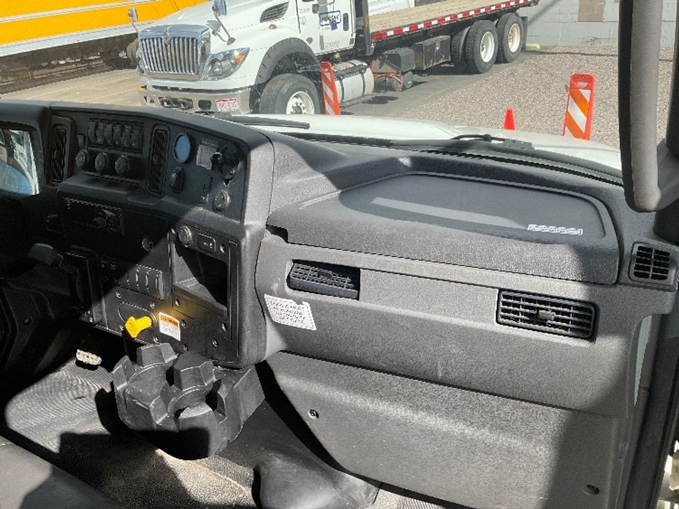 Medium Duty Box Truck-Light and Medium Duty Trucks-International-2021-MV607-Aurora-CO-235,870\n\t\tmiles-$ 49,000 - Image 21