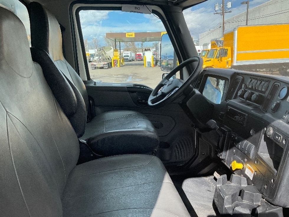 Medium Duty Box Truck-Light and Medium Duty Trucks-International-2021-MV607-Aurora-CO-235,870\n\t\tmiles-$ 49,000 - Image 22