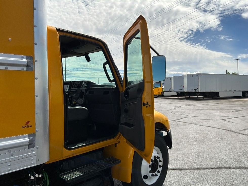 Medium Duty Box Truck-Light and Medium Duty Trucks-International-2021-MV607-Aurora-CO-238,229\n\t\tmiles-$ 36,750 - Image 19