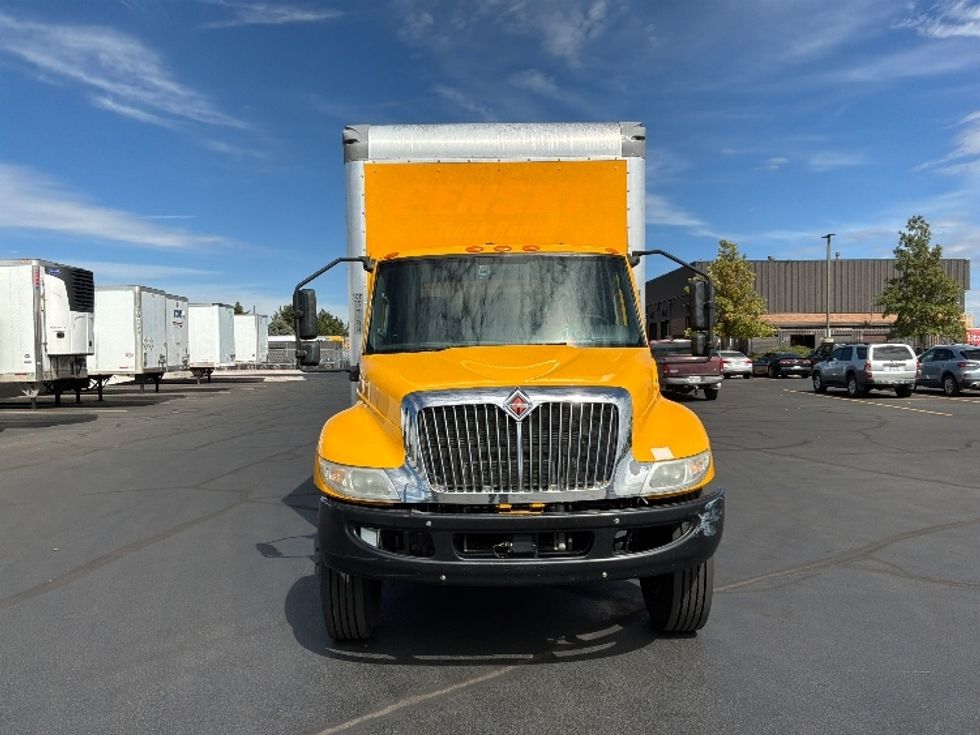 Medium Duty Box Truck-Light and Medium Duty Trucks-International-2021-MV607-Aurora-CO-238,229\n\t\tmiles-$ 36,750 - Image 2