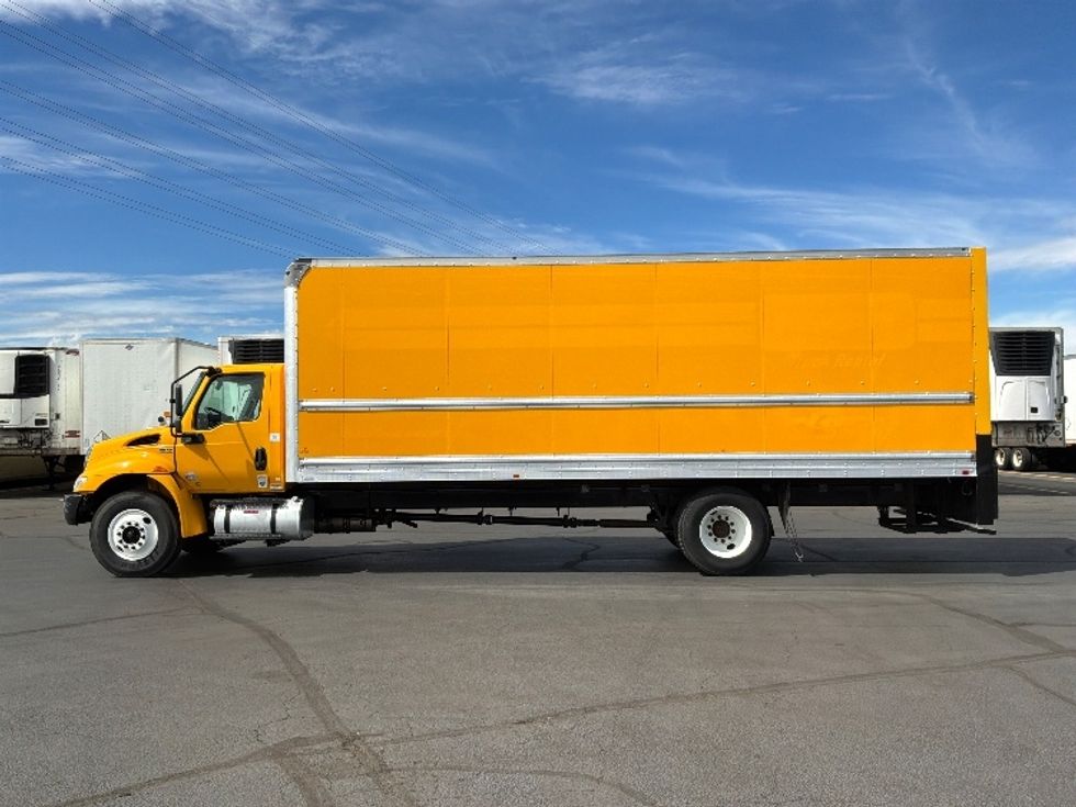 Medium Duty Box Truck-Light and Medium Duty Trucks-International-2021-MV607-Aurora-CO-238,229\n\t\tmiles-$ 36,750 - Image 4