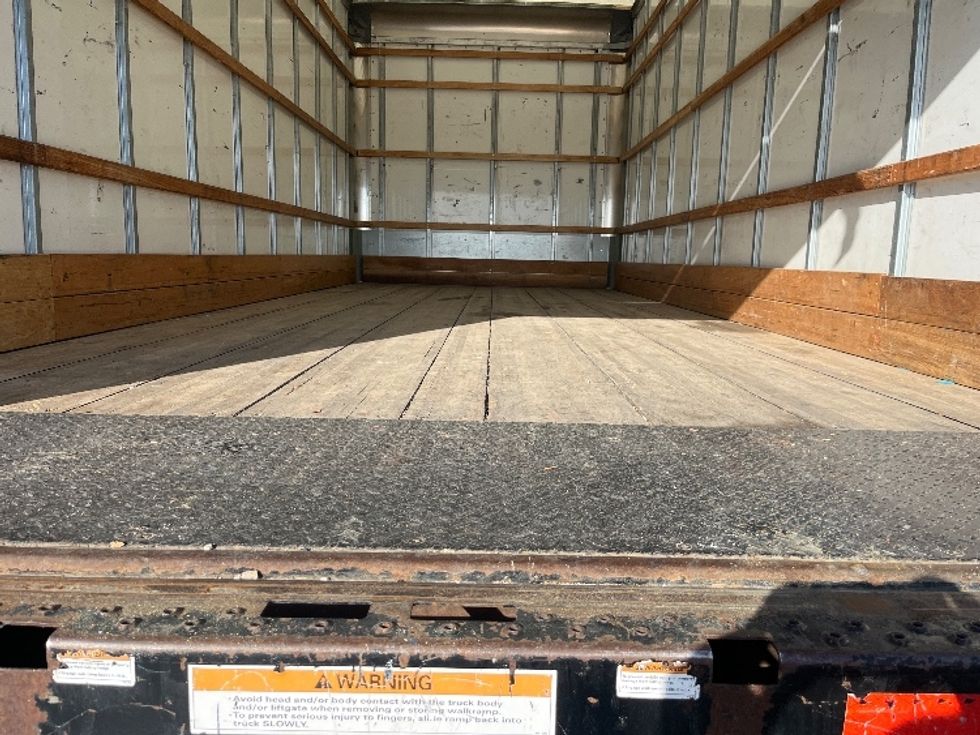 Medium Duty Box Truck-Light and Medium Duty Trucks-International-2021-MV607-Bakersfield-CA-182,086\n\t\tmiles-$ 35,750 - Image 10