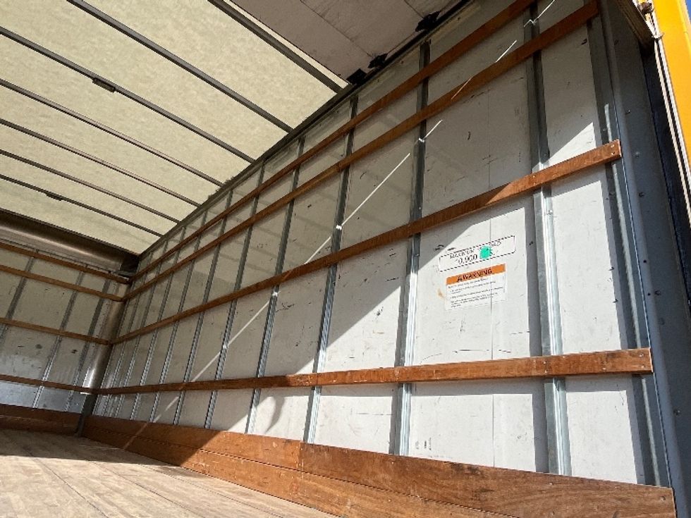 Medium Duty Box Truck-Light and Medium Duty Trucks-International-2021-MV607-Bakersfield-CA-182,086\n\t\tmiles-$ 35,750 - Image 12