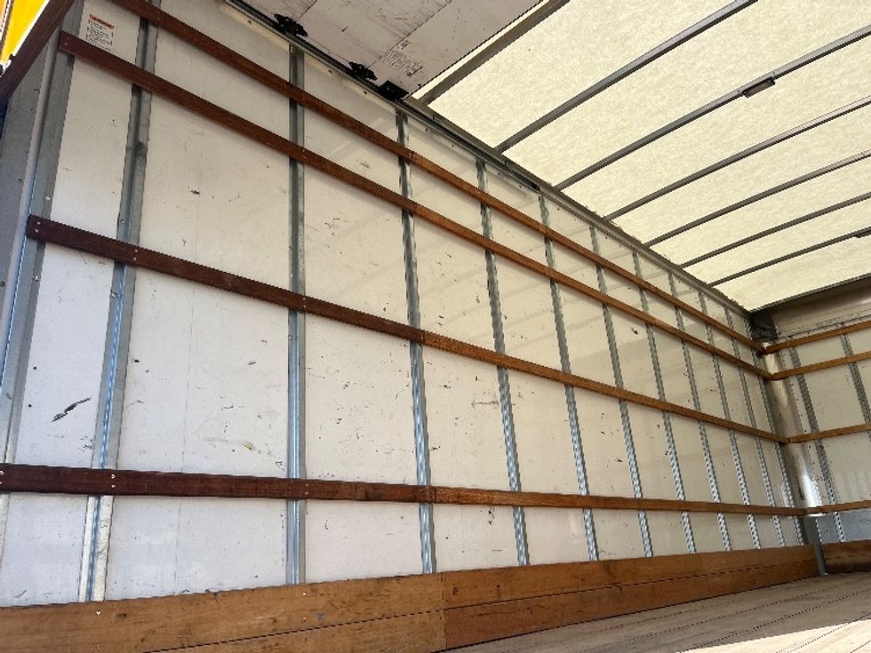 Medium Duty Box Truck-Light and Medium Duty Trucks-International-2021-MV607-Bakersfield-CA-182,086\n\t\tmiles-$ 35,750 - Image 11