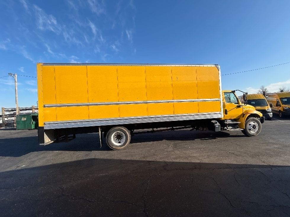 Medium Duty Box Truck-Light and Medium Duty Trucks-International-2021-MV607-Baltimore-MD-192,977\n\t\tmiles-$ 41,500 - Image 15