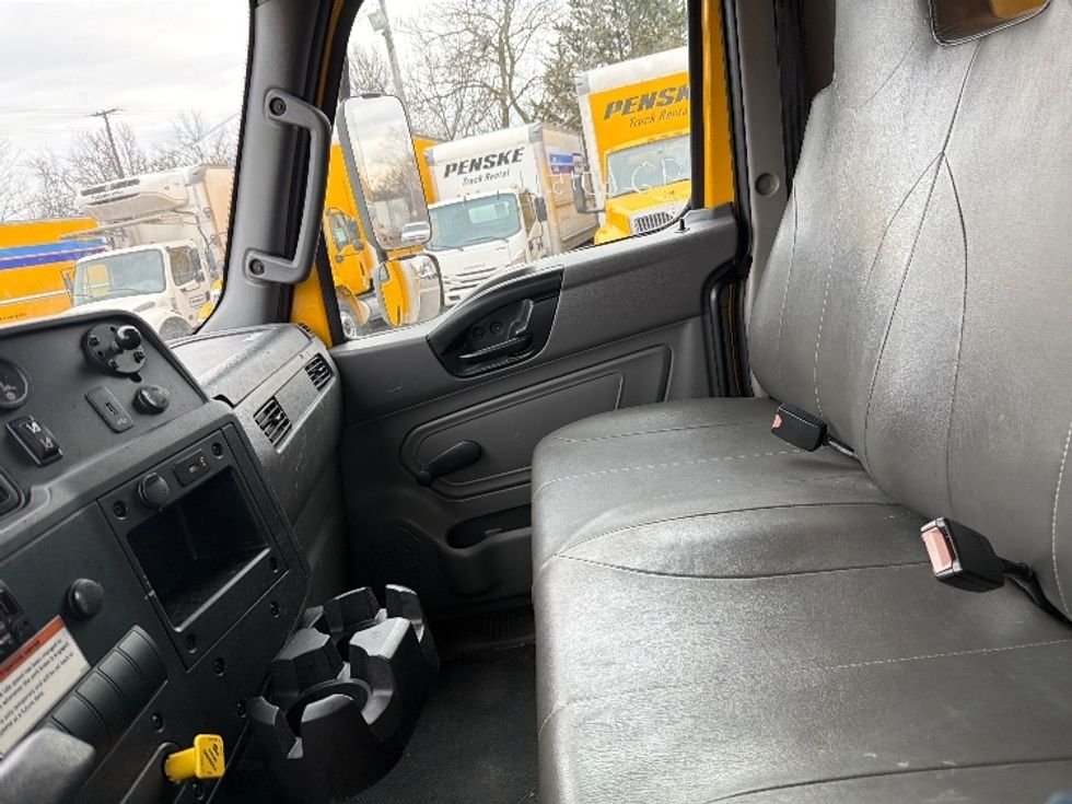 Medium Duty Box Truck-Light and Medium Duty Trucks-International-2021-MV607-Baltimore-MD-192,977\n\t\tmiles-$ 41,500 - Image 19