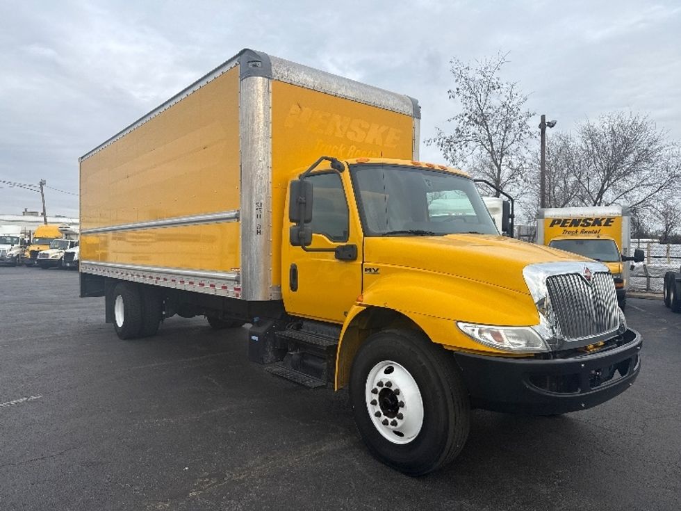 Medium Duty Box Truck-Light and Medium Duty Trucks-International-2021-MV607-Baltimore-MD-203,954\n\t\tmiles-$ 41,750 - Image 1