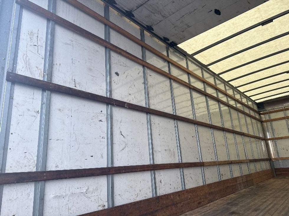 Medium Duty Box Truck-Light and Medium Duty Trucks-International-2021-MV607-Baltimore-MD-203,954\n\t\tmiles-$ 41,750 - Image 10