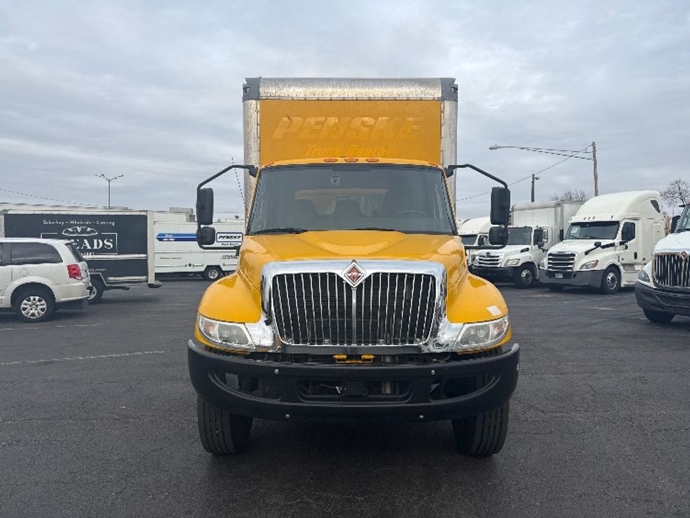 Medium Duty Box Truck-Light and Medium Duty Trucks-International-2021-MV607-Baltimore-MD-203,954\n\t\tmiles-$ 41,750 - Image 2