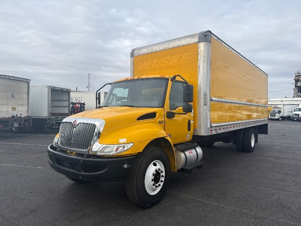 Medium Duty Box Truck-Light and Medium Duty Trucks-International-2021-MV607-Baltimore-MD-203,954\n\t\tmiles-$ 41,750 - Image 3