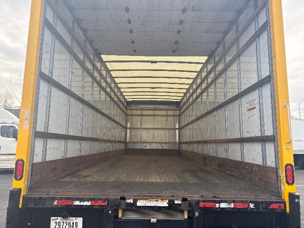 Medium Duty Box Truck-Light and Medium Duty Trucks-International-2021-MV607-Baltimore-MD-203,954\n\t\tmiles-$ 41,750 - Image 8