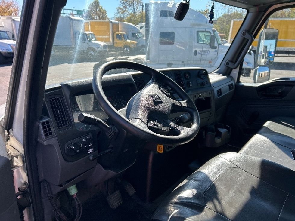 Medium Duty Box Truck-Light and Medium Duty Trucks-International-2021-MV607-Baltimore-MD-230,186\n\t\tmiles-$ 44,750 - Image 18