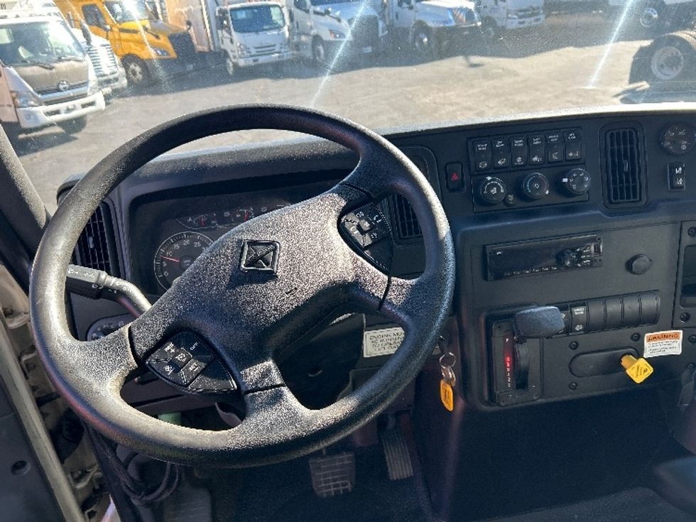 Medium Duty Box Truck-Light and Medium Duty Trucks-International-2021-MV607-Baltimore-MD-230,186\n\t\tmiles-$ 44,750 - Image 19