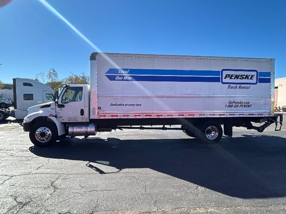 Medium Duty Box Truck-Light and Medium Duty Trucks-International-2021-MV607-Baltimore-MD-230,186\n\t\tmiles-$ 44,750 - Image 4