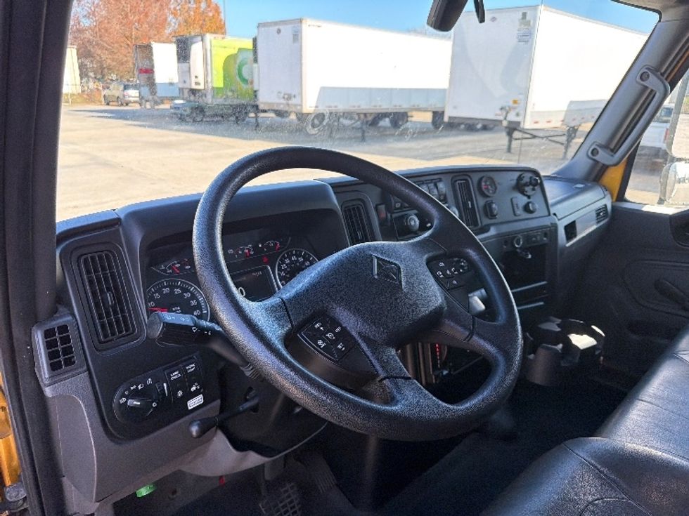 Medium Duty Box Truck-Light and Medium Duty Trucks-International-2021-MV607-Baton Rouge-LA-196,151\n\t\tmiles-$ 42,750 - Image 16