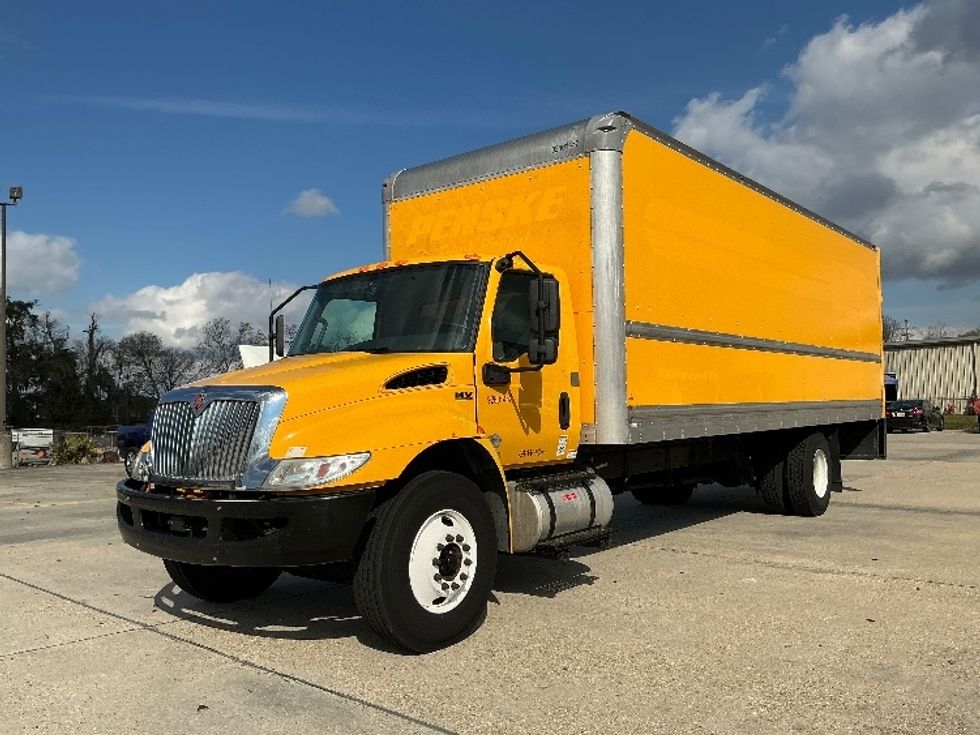 Medium Duty Box Truck-Light and Medium Duty Trucks-International-2021-MV607-Baton Rouge-LA-196,151\n\t\tmiles-$ 42,750 - Image 3