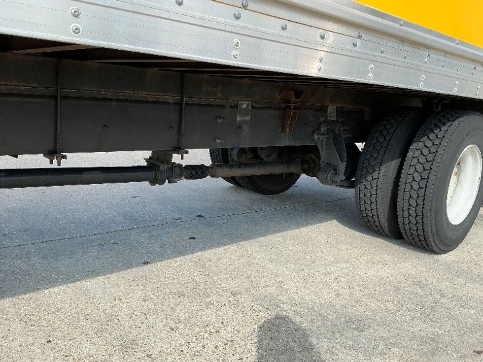 Medium Duty Box Truck-Light and Medium Duty Trucks-International-2021-MV607-Baton Rouge-LA-196,151\n\t\tmiles-$ 42,750 - Image 5