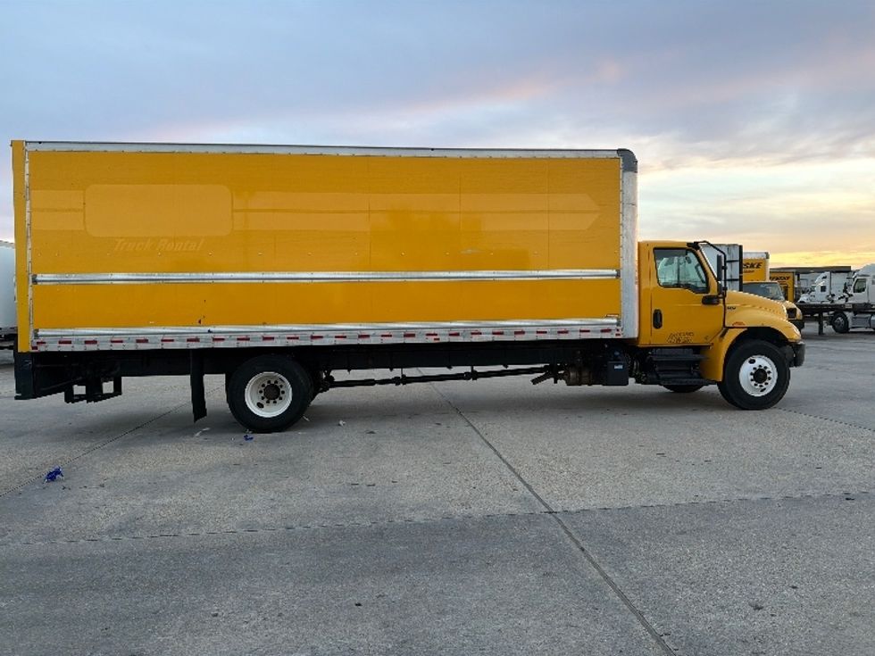Medium Duty Box Truck-Light and Medium Duty Trucks-International-2021-MV607-Baton Rouge-LA-215,598\n\t\tmiles-$ 40,000 - Image 15