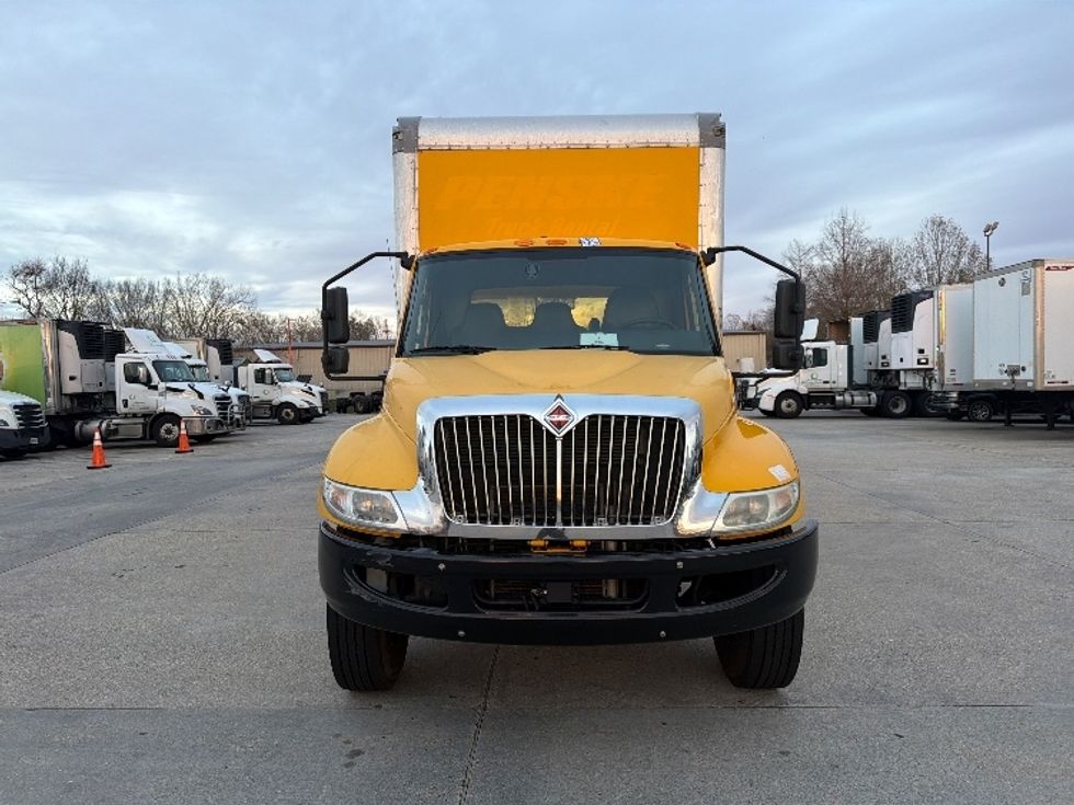 Medium Duty Box Truck-Light and Medium Duty Trucks-International-2021-MV607-Baton Rouge-LA-215,598\n\t\tmiles-$ 40,000 - Image 2