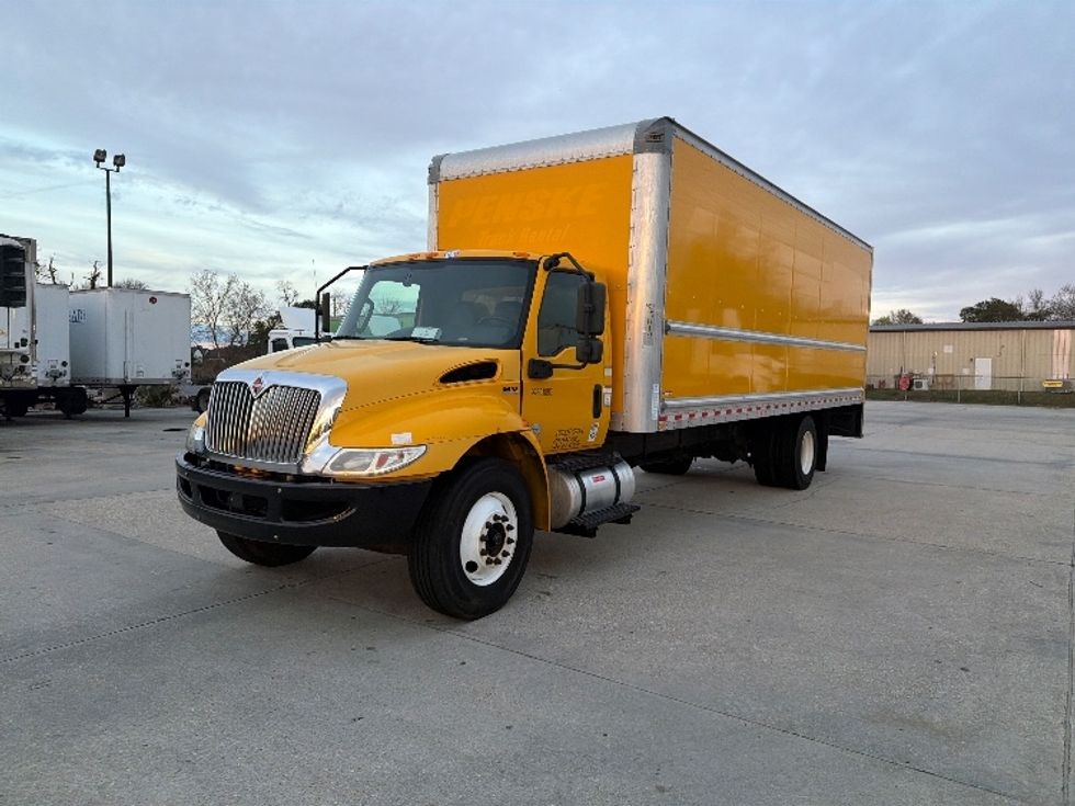Medium Duty Box Truck-Light and Medium Duty Trucks-International-2021-MV607-Baton Rouge-LA-215,598\n\t\tmiles-$ 40,000 - Image 3