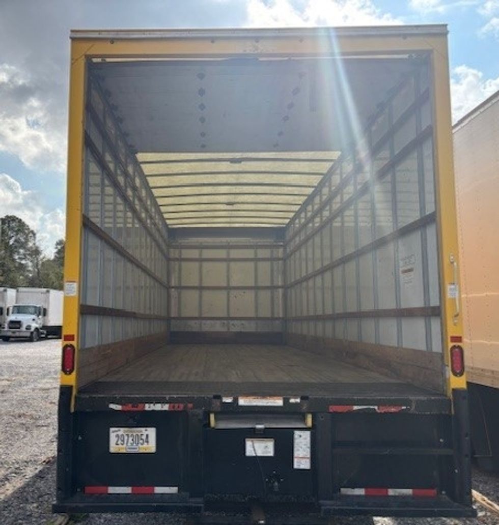 Medium Duty Box Truck-Light and Medium Duty Trucks-International-2021-MV607-Baton Rouge-LA-215,598\n\t\tmiles-$ 40,000 - Image 8