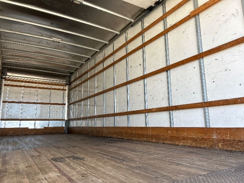 Medium Duty Box Truck-Light and Medium Duty Trucks-International-2021-MV607-Beaumont-TX-224,880\n\t\tmiles-$ 38,750 - Image 11