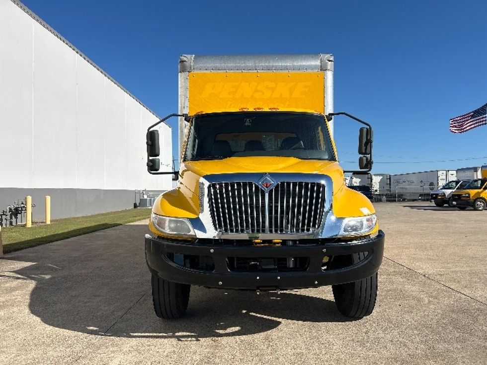 Medium Duty Box Truck-Light and Medium Duty Trucks-International-2021-MV607-Beaumont-TX-224,880\n\t\tmiles-$ 38,750 - Image 2