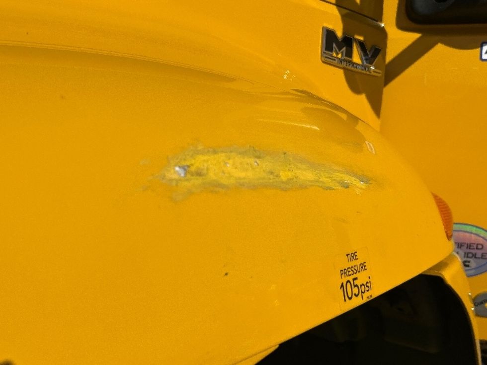 Medium Duty Box Truck-Light and Medium Duty Trucks-International-2021-MV607-Beaumont-TX-224,880\n\t\tmiles-$ 38,750 - Image 25