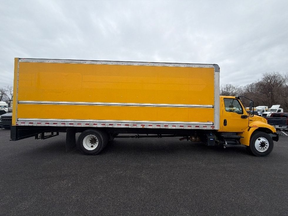 Medium Duty Box Truck-Light and Medium Duty Trucks-International-2021-MV607-Belcamp-MD-220,571\n\t\tmiles-$ 37,750 - Image 15