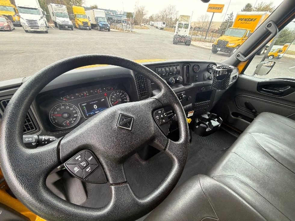 Medium Duty Box Truck-Light and Medium Duty Trucks-International-2021-MV607-Belcamp-MD-220,571\n\t\tmiles-$ 37,750 - Image 17