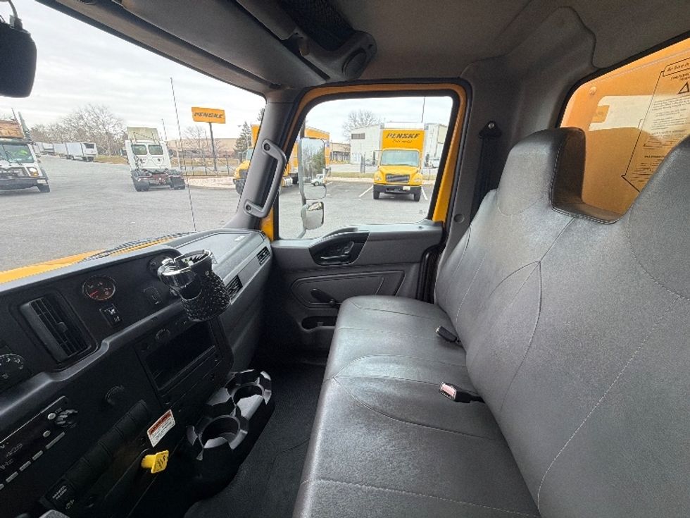 Medium Duty Box Truck-Light and Medium Duty Trucks-International-2021-MV607-Belcamp-MD-220,571\n\t\tmiles-$ 37,750 - Image 19