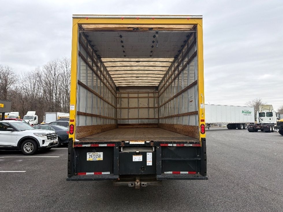 Medium Duty Box Truck-Light and Medium Duty Trucks-International-2021-MV607-Belcamp-MD-220,571\n\t\tmiles-$ 37,750 - Image 8