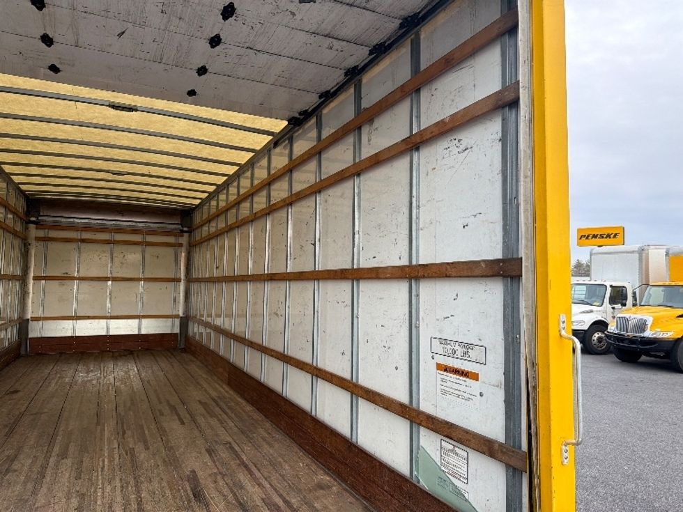 Medium Duty Box Truck-Light and Medium Duty Trucks-International-2021-MV607-Belcamp-MD-227,770\n\t\tmiles-$ 35,750 - Image 12