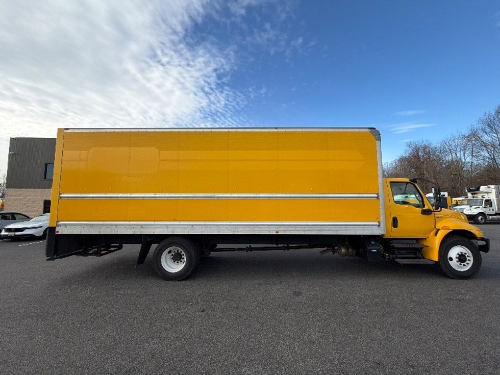 Medium Duty Box Truck-Light and Medium Duty Trucks-International-2021-MV607-Belcamp-MD-227,770\n\t\tmiles-$ 35,750 - Image 15