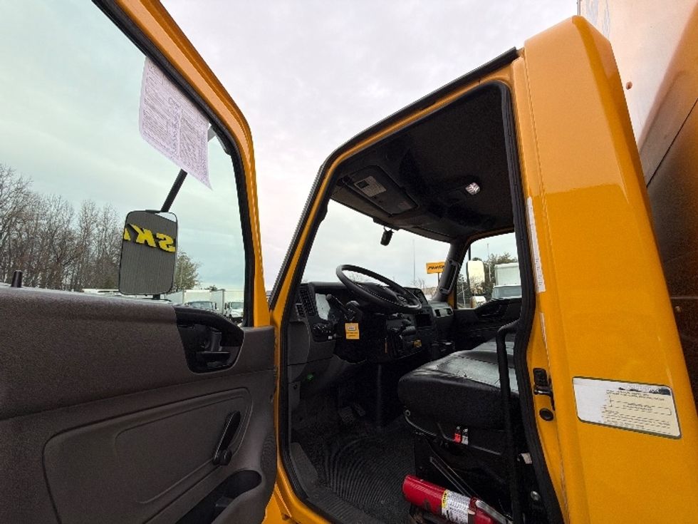 Medium Duty Box Truck-Light and Medium Duty Trucks-International-2021-MV607-Belcamp-MD-227,770\n\t\tmiles-$ 35,750 - Image 16